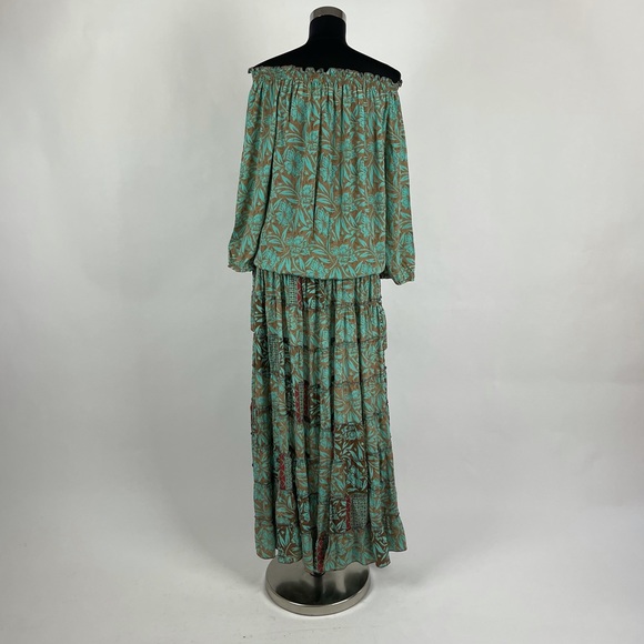 High Low Off Shoulder Smocked Dress - Picture 4 of 9